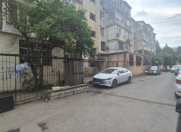 Satılır 3 otaqlı 65 m2 köhnə tikili İnşaatçılar m.