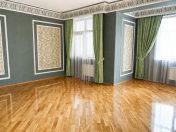 Satılır 4 otaqlı 250 m2 yeni tikili 28 May m.