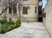 Satılır 8 otaqlı 350 m2 villa Bakıxanov
