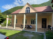İcarəyə verilir 4 otaqlı 200 m2 villa Qax