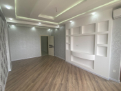 Satılır 2 otaqlı 75 m2 yeni tikili Bakıxanov