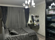 Satılır 3 otaqlı 75 m2 köhnə tikili İnşaatçılar m.