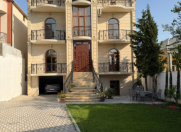 Satılır 10 otaqlı 570 m2 həyət evi Heydər Məscidi