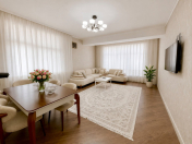 Satılır 3 otaqlı 120 m2 yeni tikili 28 May m.