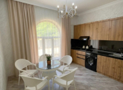 İcarəyə verilir 4 otaqlı 110 m2 həyət evi Qax